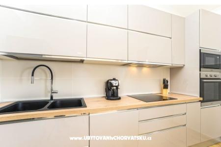 Villa Bianca - swimming pool photo 4