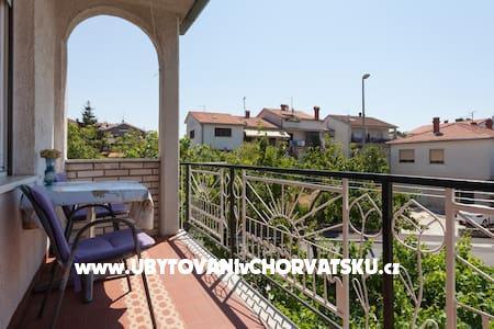 Apartments Udovičić photo 3
