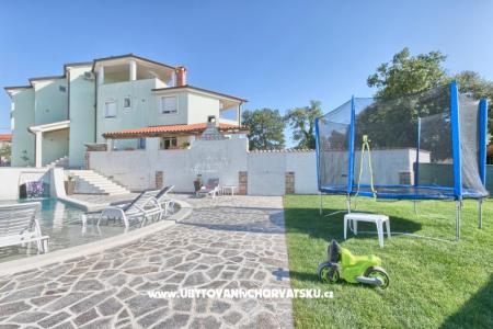Apartments with pool Štinjan photo 5