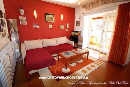Heart of Pula - Centar Old Town  photo 4
