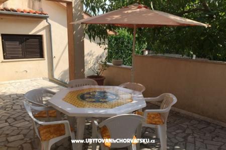 House Carnitia photo 3