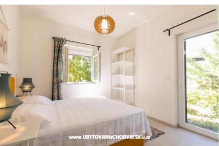 Val Apartments photo 5