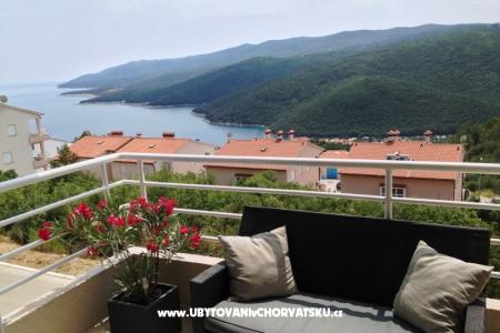 Apartment CAMI photo 2