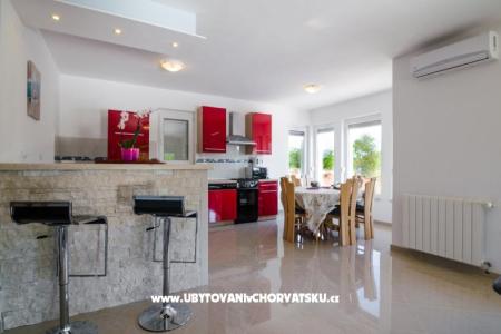 Villa Alison photo 5