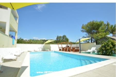 Home or Apts Miočić without owner Ražanac Croatia