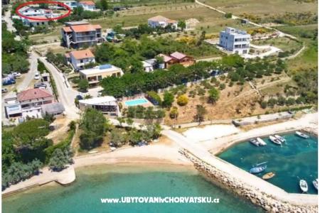 Apartments Zrinka photo 3