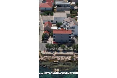 Petra Apartments photo 5