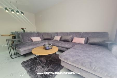 Mias luxury spa apartment photo 2
