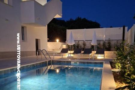 Apartments Arya photo 2