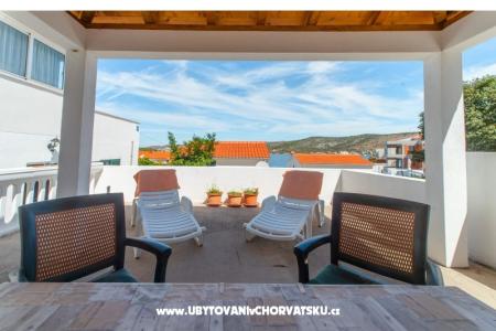 Apartments Burazer Iličić Rogoznica Croatia