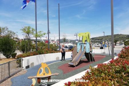 Apartments Diana photo 2