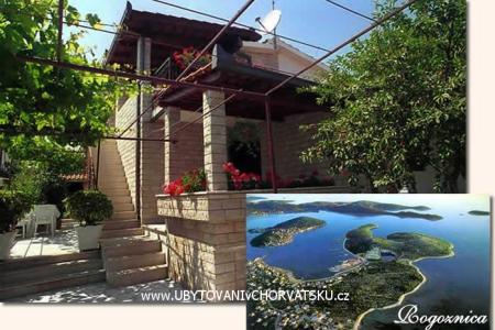 Apartments Juric Rogoznica Croatia