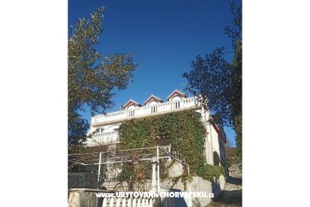 Apartments Katica Rogoznica Croatia