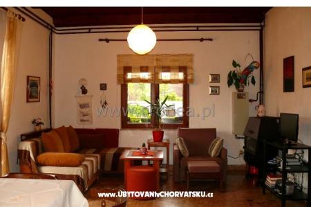 Apartments Radmila photo 3