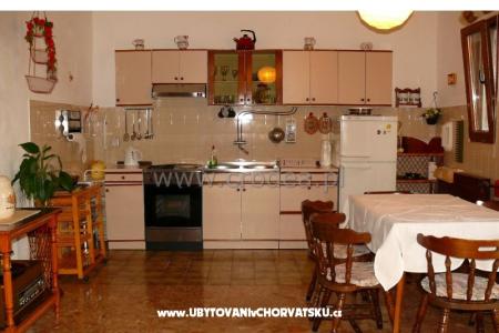 Apartments Radmila photo 5
