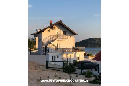 Apartments Ruža Rogoznica Croatia