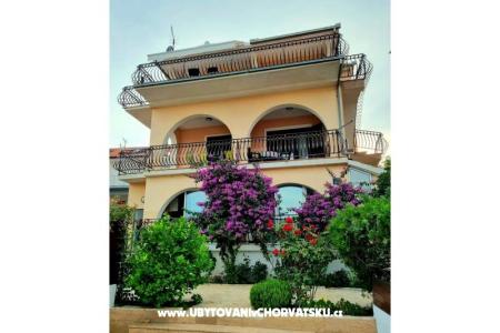 Apartments Vedrana Rogoznica Croatia