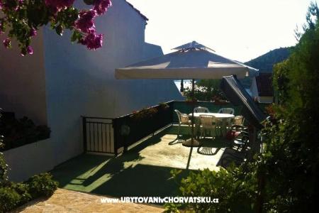 Apartments Vedrana photo 2