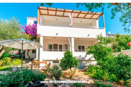 Apartments Venci Rogoznica Croatia