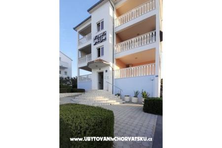 Apartments ***Villa Mija*** Rogoznica Croatia