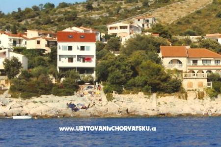 Apartments Angie -10 metara od mora Rogoznica Croatia