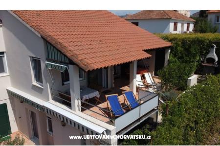Apartments Jakov photo 3