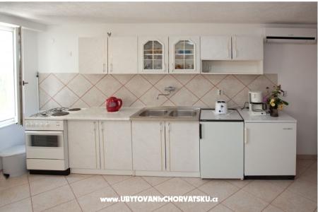 Apartments Ljubo i Kata photo 5