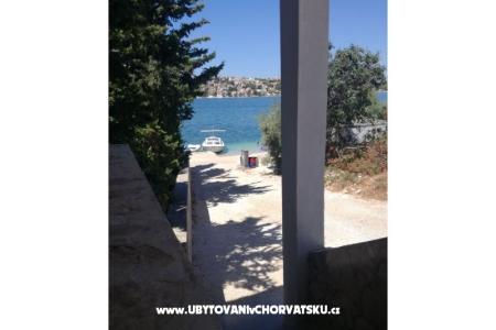 House on the beach photo 2