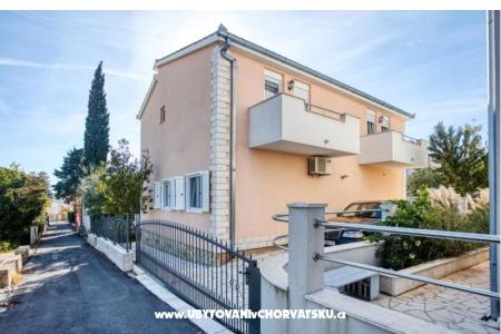 Apartments Mira photo 3