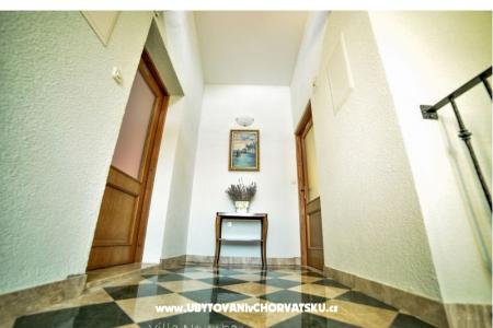 Villa Nevenka Rogoznica Croatia