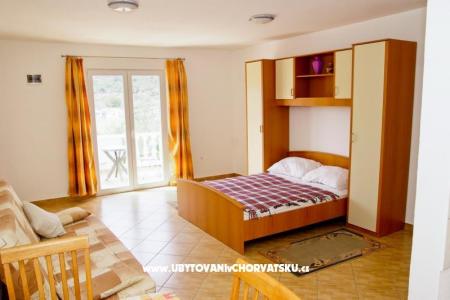 Apartments Slavica photo 3