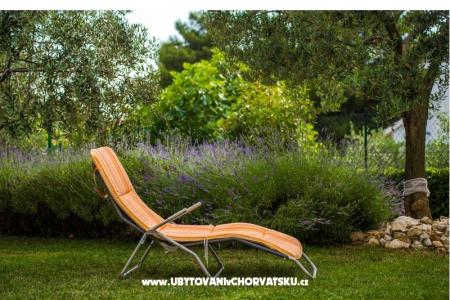 Apartments Anamarija photo 2