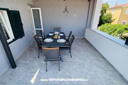 Beach view House photo 3