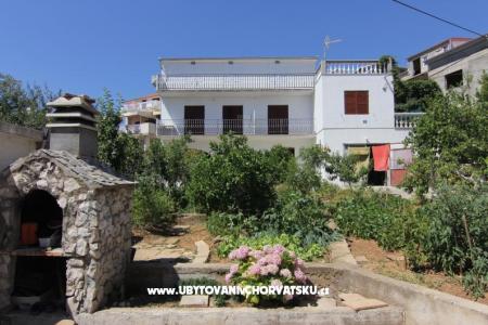 Brodarica beach house photo 2