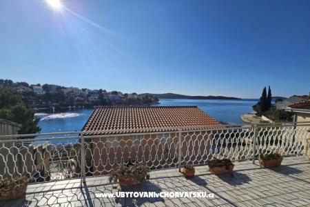 Villa Aura Maris photo 2
