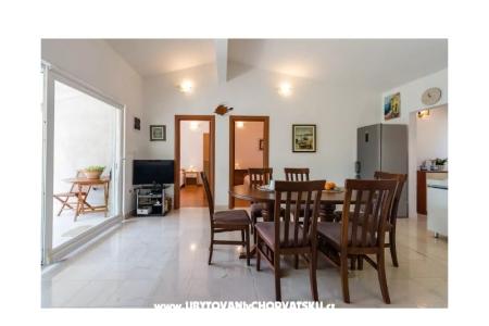 Apartments Anka photo 4