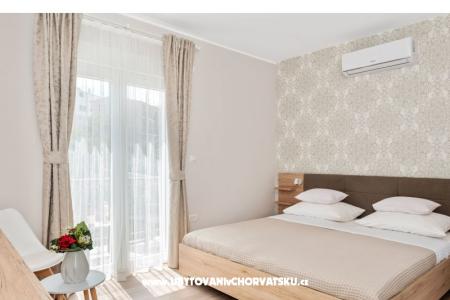 Anić Amazing Apartments DELUXE photo 4