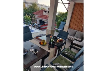 Apartment Deni photo 4