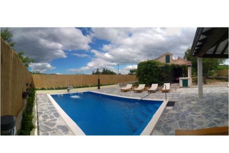 Countryside house with pool photo 4