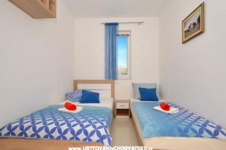 Lobster Apartments photo 4