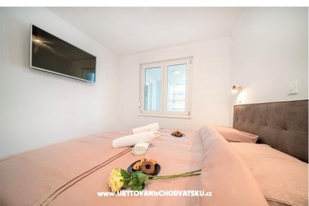 Luxury modern apartment on beach photo 4