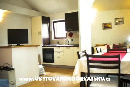 Apartment Sunny Split photo 3