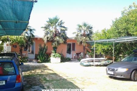 Apartments Mratinović Sreser  photo 2