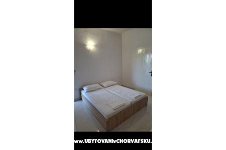 Apartments Kamelia photo 5