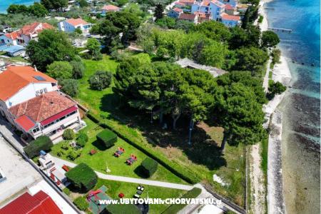 Apartments Becky photo 3