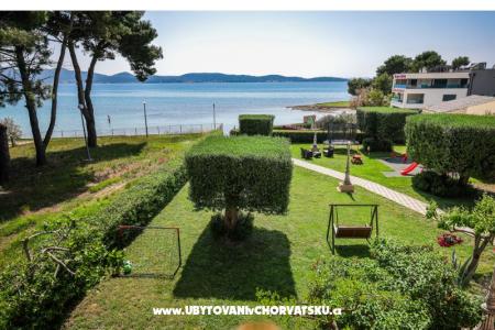 Apartments Becky photo 5