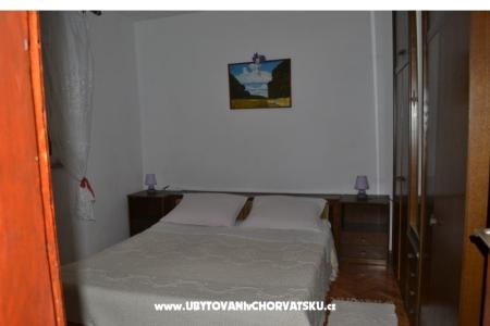Apartments Mladenka photo 4