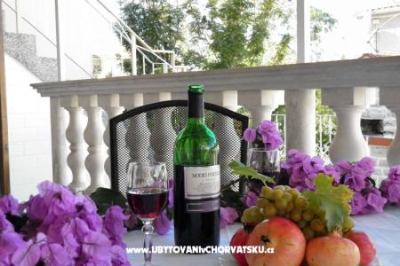 Apartments Mirjana Sukošan photo 4