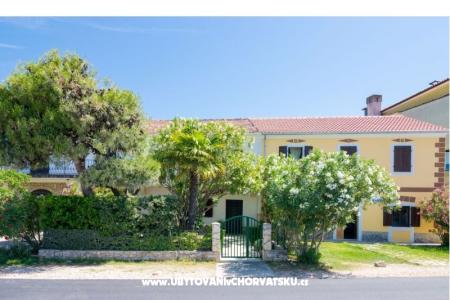 Holiday House More  photo 2