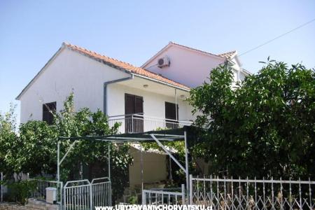 Apartments Vinka photo 2